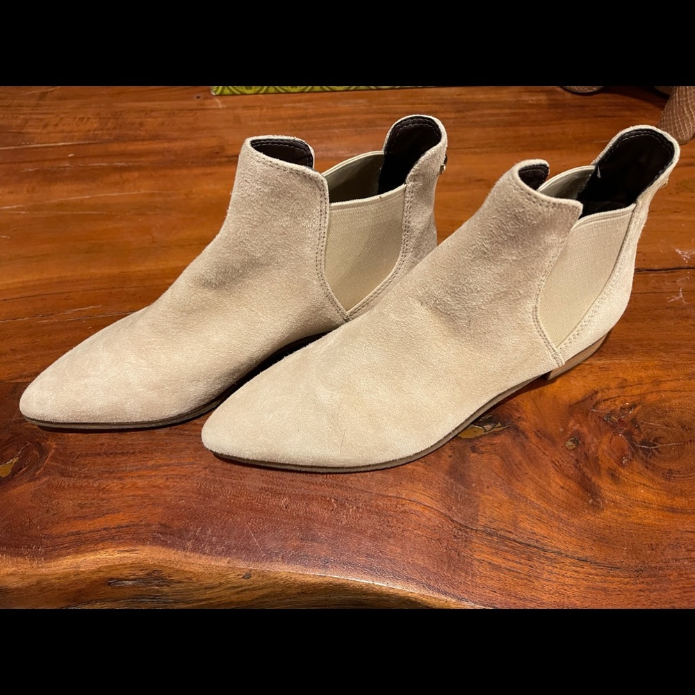 Cole Haan Chelsea boots booties cream suede